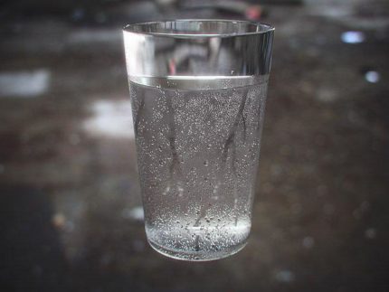 Чаша с вода Чаша с вода