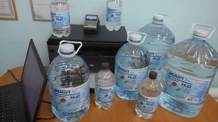 Дестилирана вода в бутилки