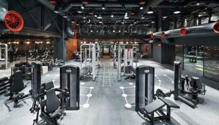 Стилна вентилация в спортната зала